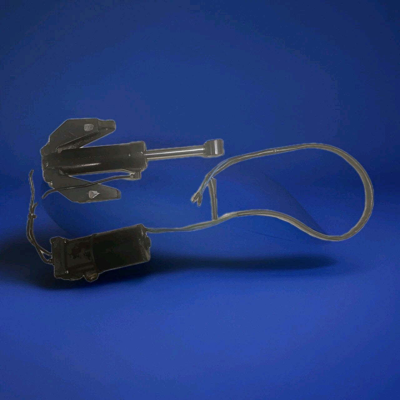 Force outboard 50 HP 2cyl TRIM UNIT