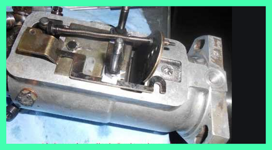 LUCAS CAV 7123-527 PERNO DE CUBIERTA DE CONTROL SUPERIOR DELPHI 28368782 CON TUERCAS Y ARANDELAS