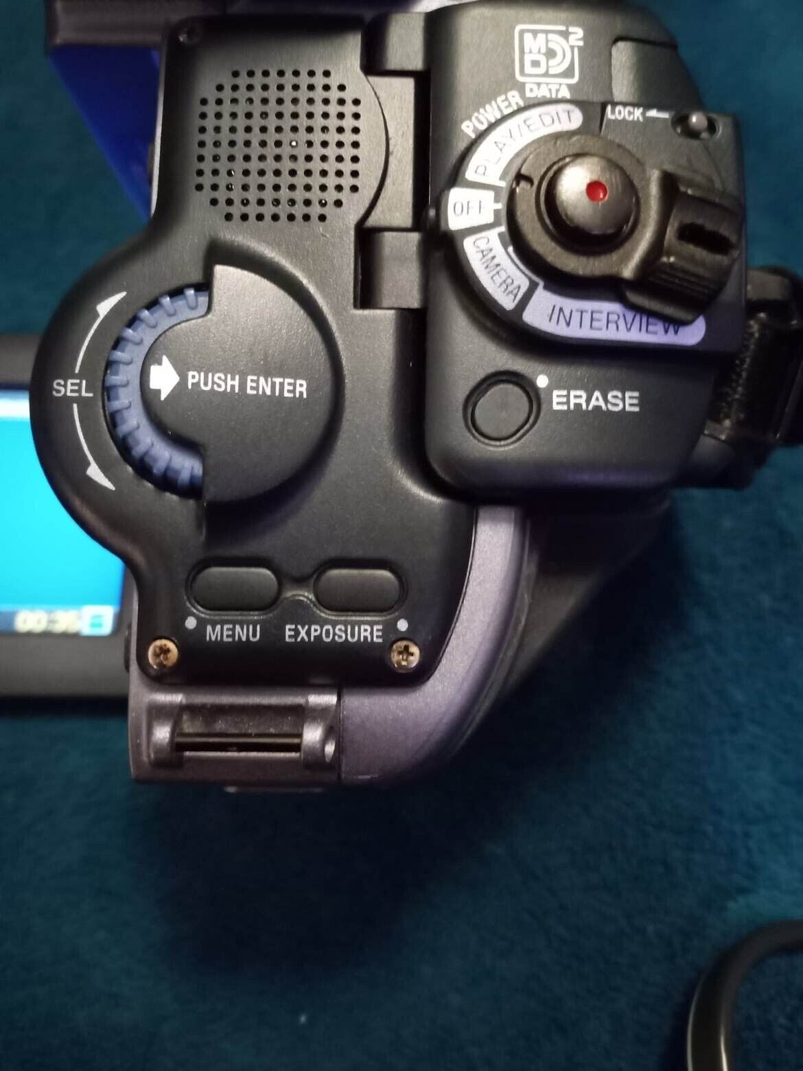 SONY MD DISCAM MiniDisc AV Recorder DCM- M1 NTSC, Ultra Rare! Tested! Working!