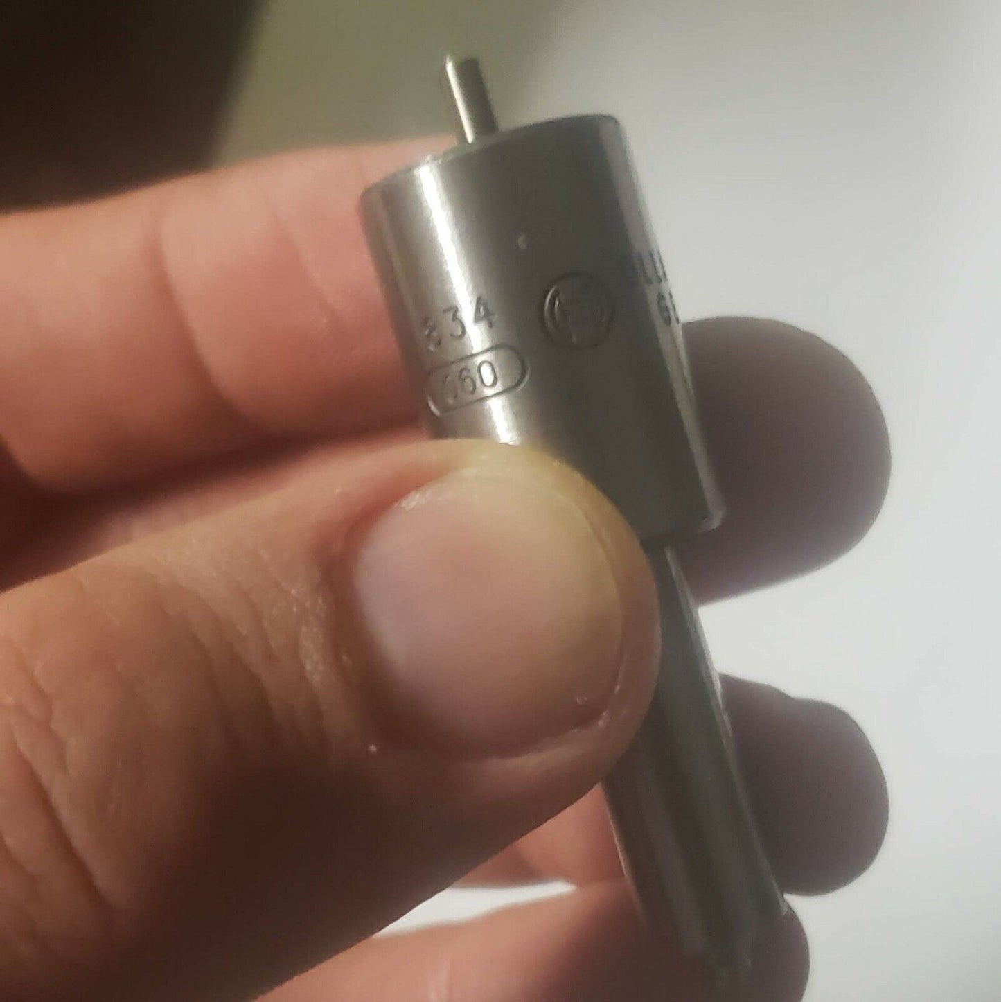 Neue Original BOSCH Kraftstoffeinspritzdüse 0 433 271 884 DLLA155S710 für John Deere.